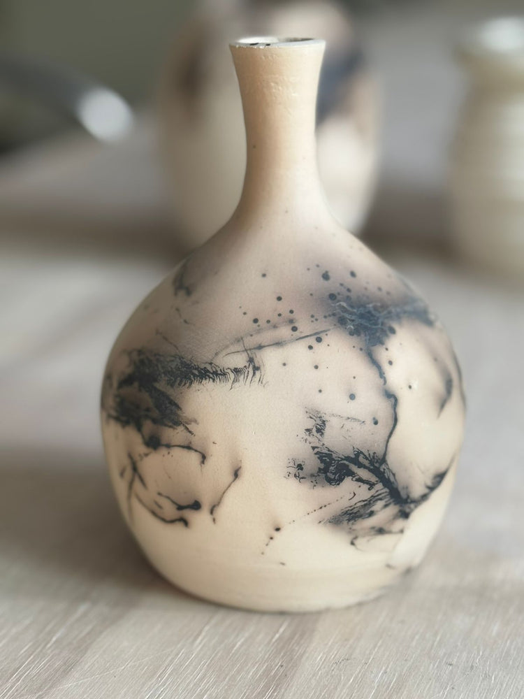 HORSE HAIR RAKU